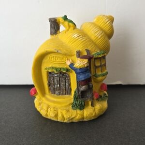 Fairy Shell Gnome House Figurine 4.25" Snail Fairy Garden Home Decor Accent